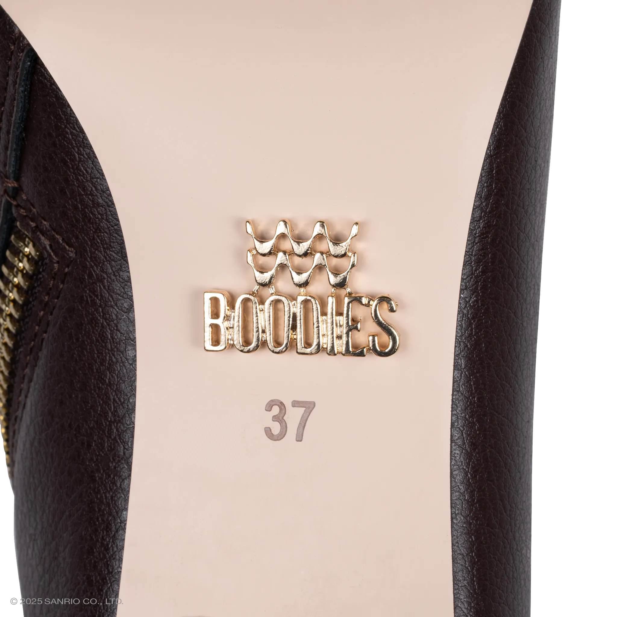 Snow Lover Set: Hello Kitty Dress & Boots